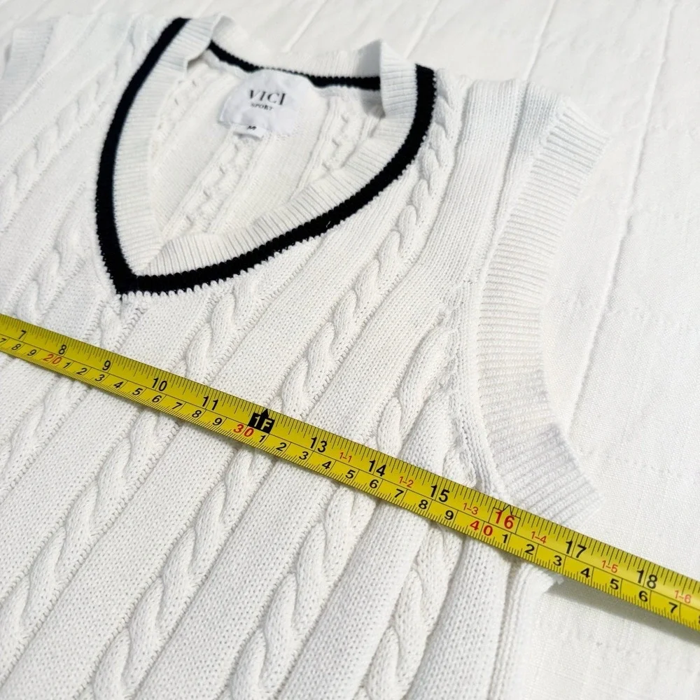 VICI Cable Knit Sleeveless Dress MEDIUM‎ White 100% Cotton V Neck Preppy Golf